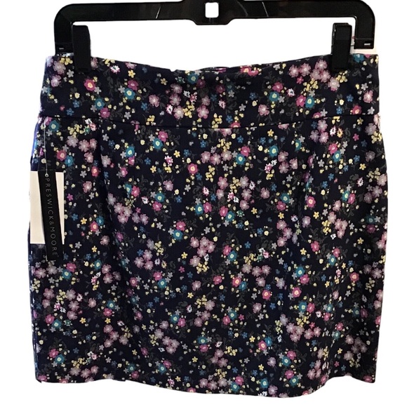 Preswick & Moore Skort - Picture 2 of 6